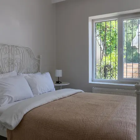 Aparthotel Bueyuekada Adalar