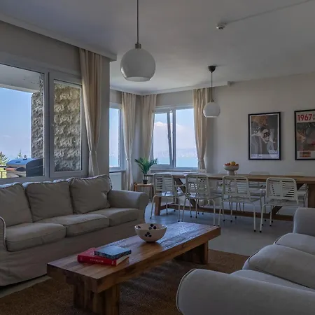 Aparthotel Bueyuekada 4*